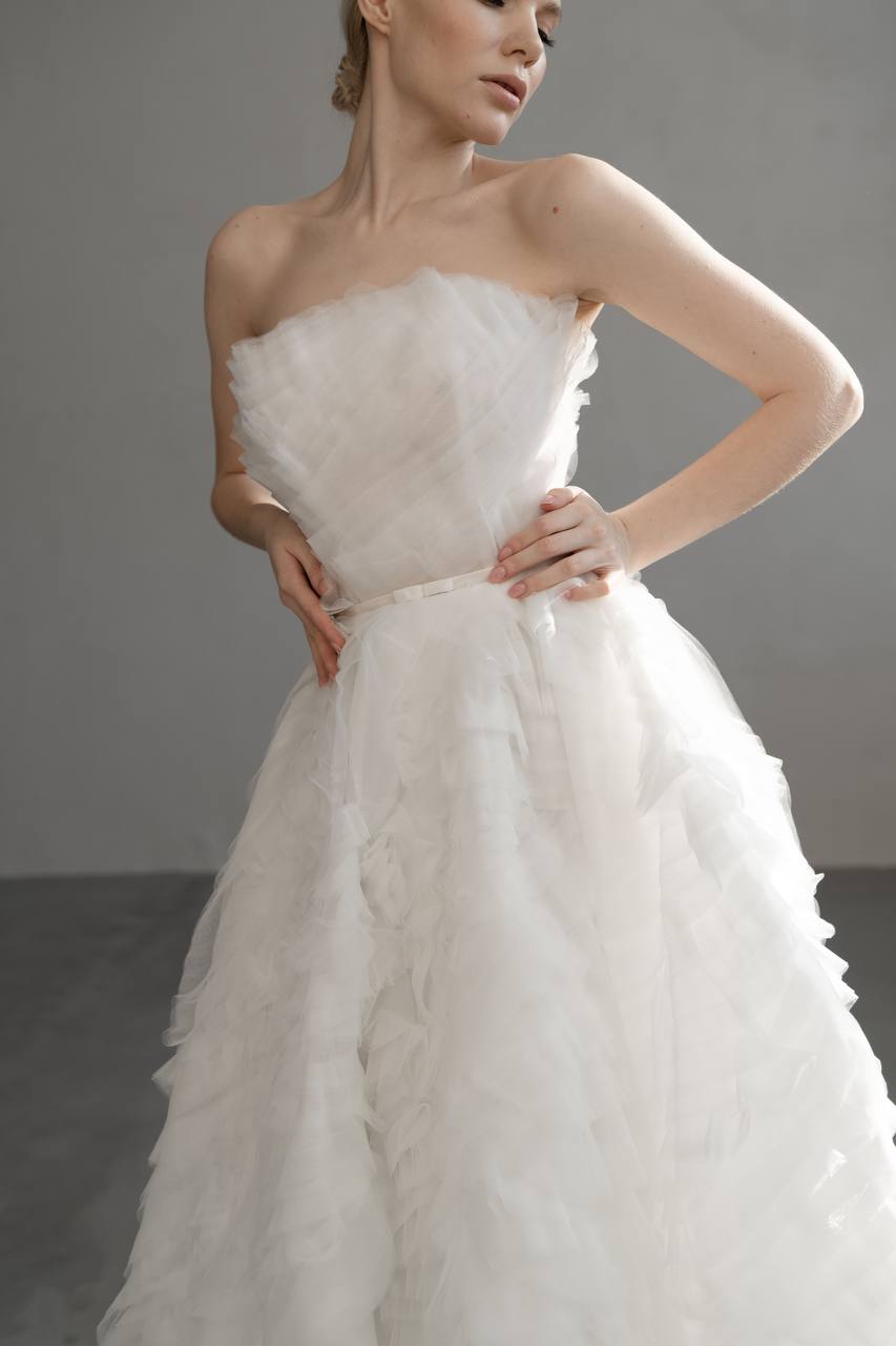 "Olivia" wedding dress